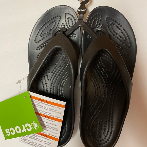 NWT NEW Crocs Kadee II Flip Women’s Black Sandals Size 5, color black - Picture 6 of 8